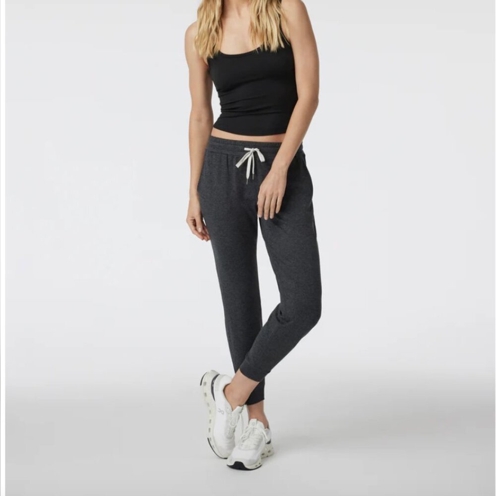 Vuori Performance Joggers (Charcoal Heather)